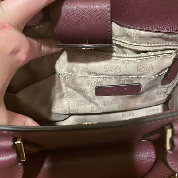 Michael kors purse and keychain - Picture 5 of 5